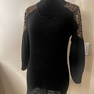Imaginary voyage Black Sweater with Rose Gold Sequin Shoulders